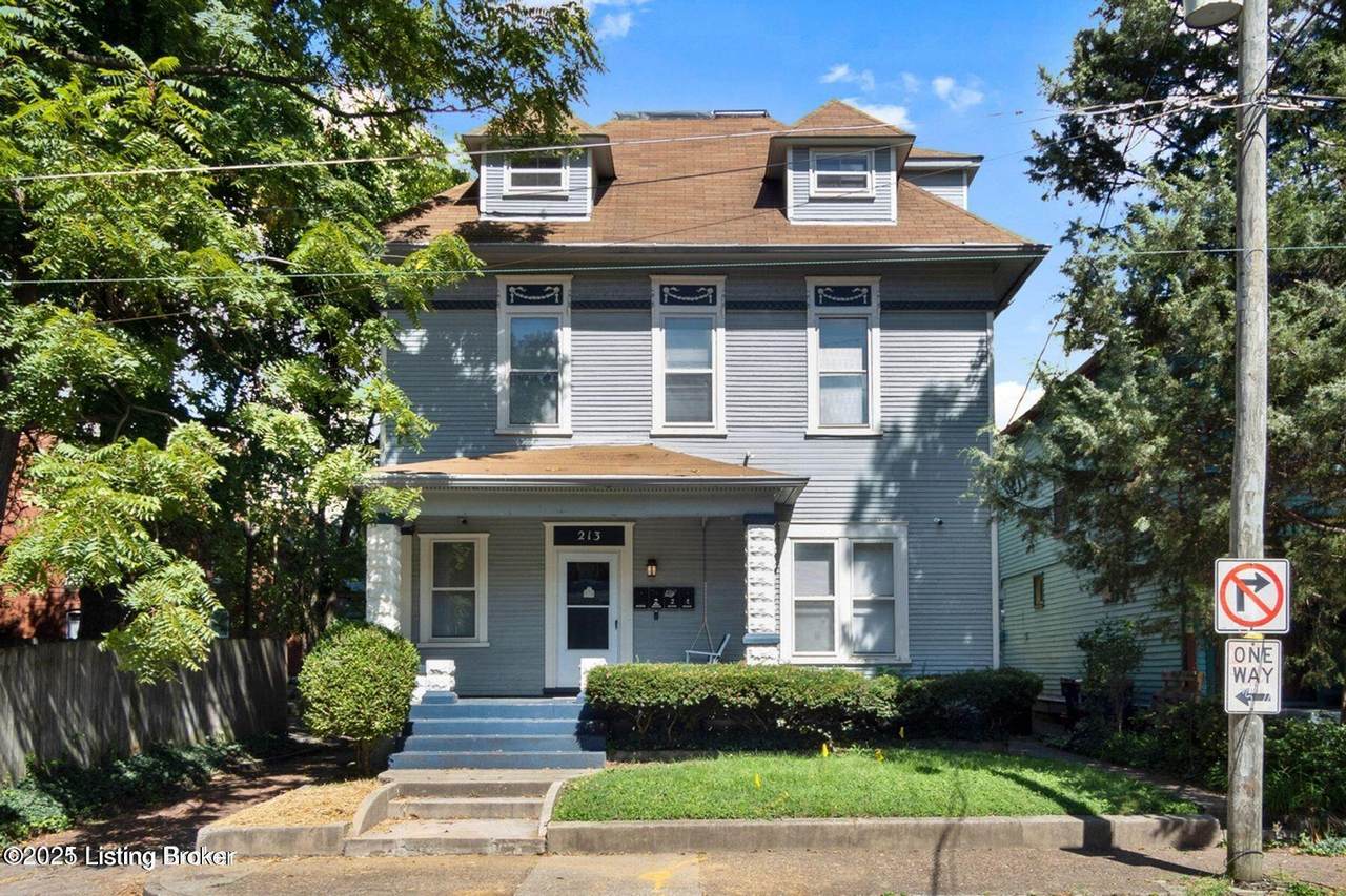 213 Woodbine St - Photo 1