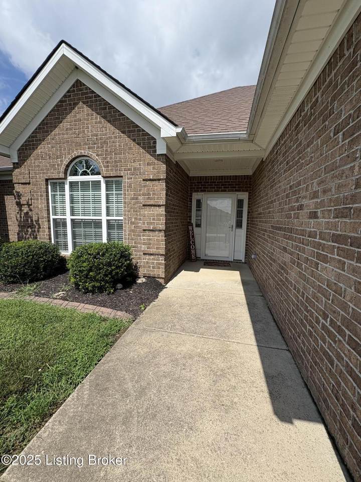 https://bt-photos.global.ssl.fastly.net/louisville/1280_boomver_1_1693156-2.jpg