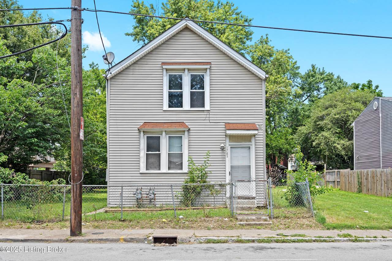 1785 Hill St - Photo 1
