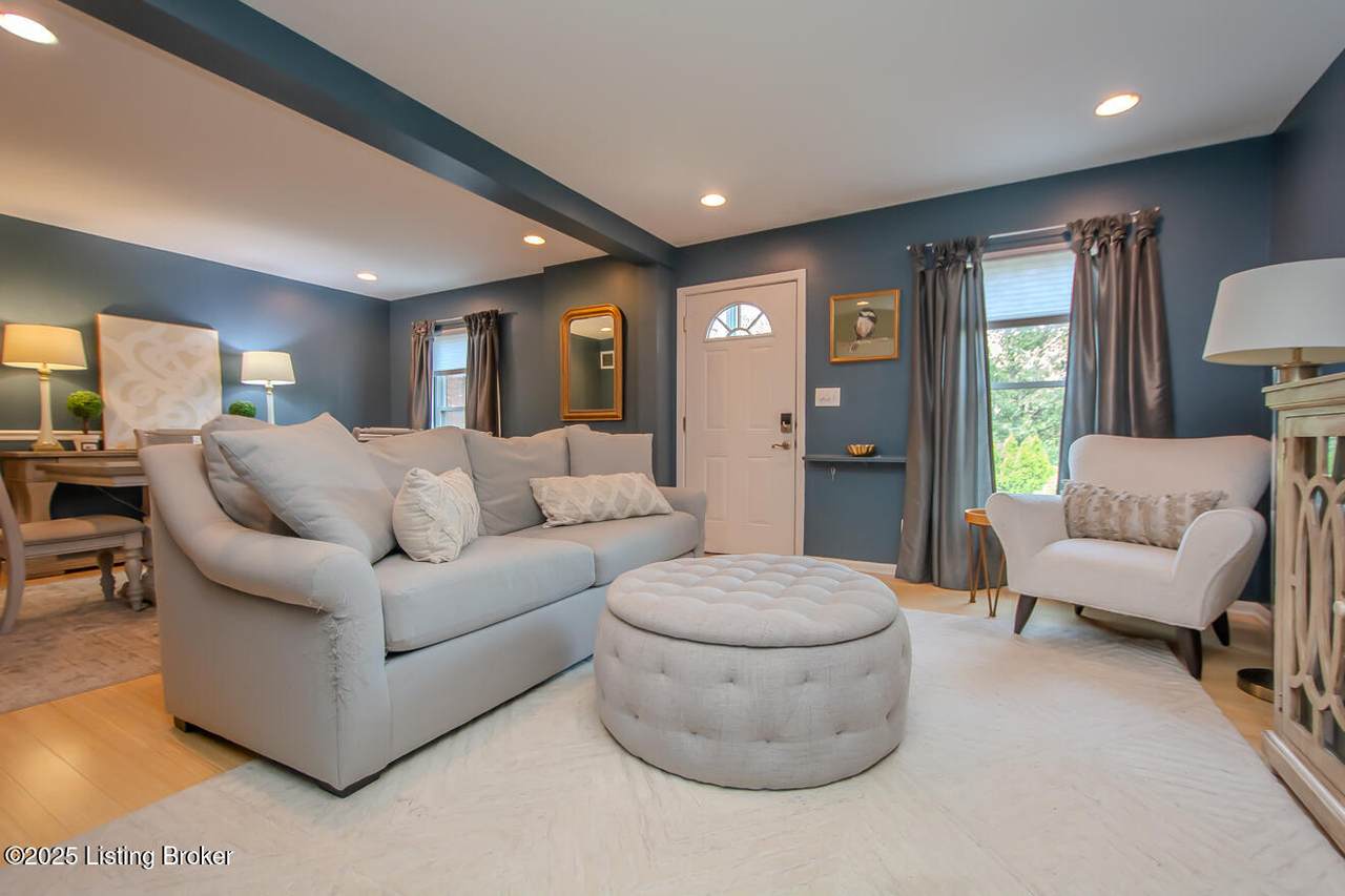 1856 Frankfort Ave - Photo 1