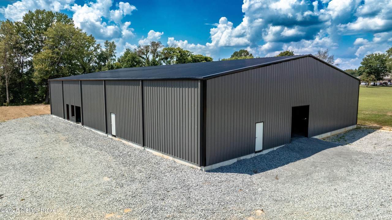 1243 Main St - Photo 1