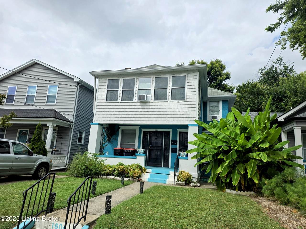 1604 Shelby St - Photo 1
