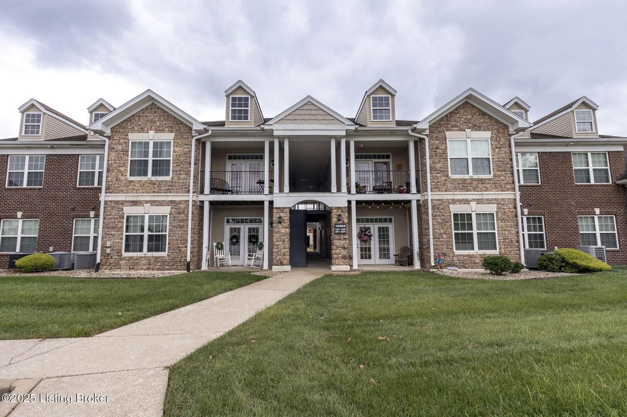 10203 Lark Meadow Dr - Photo 1