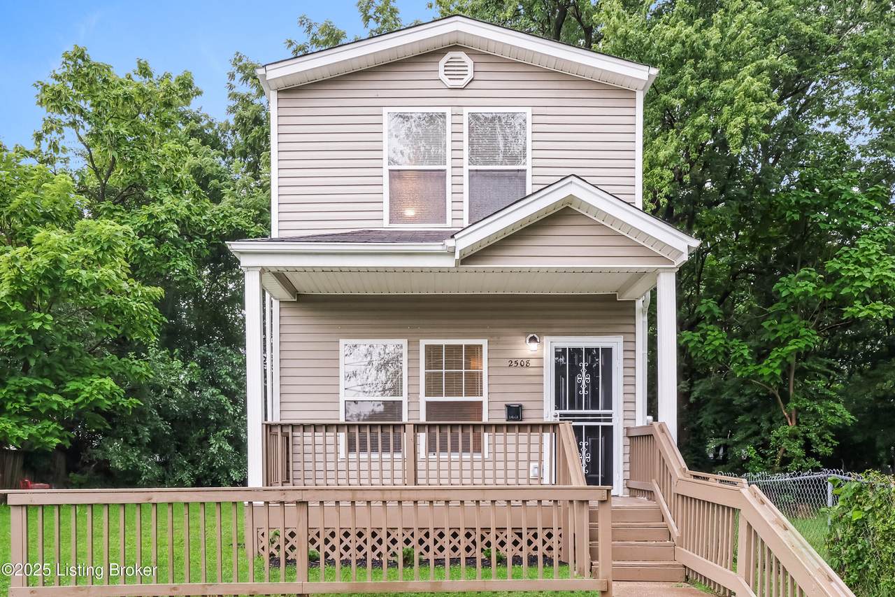 2508 Rowan St - Photo 1