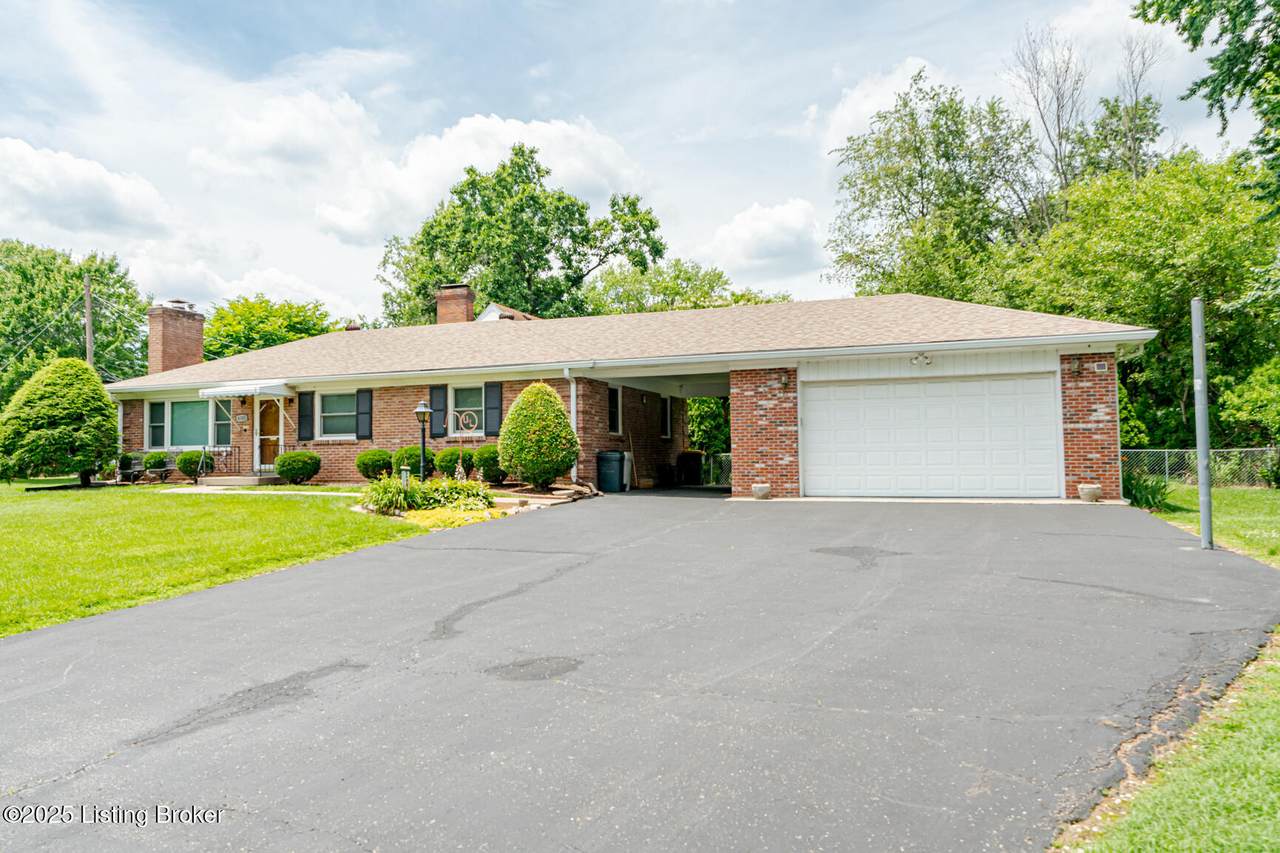 4305 Darbrook Rd - Photo 1