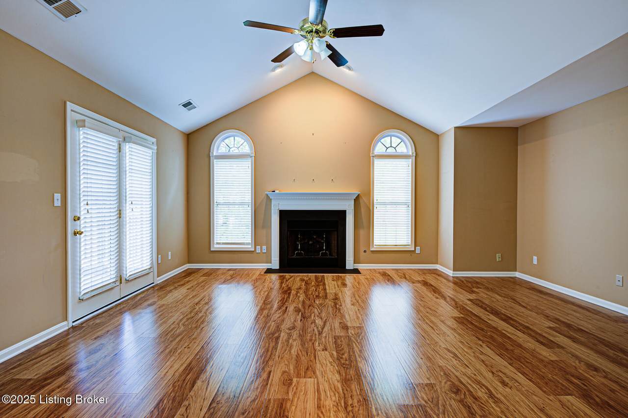 https://bt-photos.global.ssl.fastly.net/louisville/1280_boomver_1_1699044-2.jpg