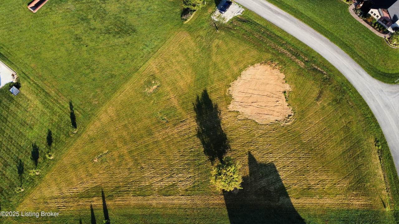 202 River View Dr - Photo 1