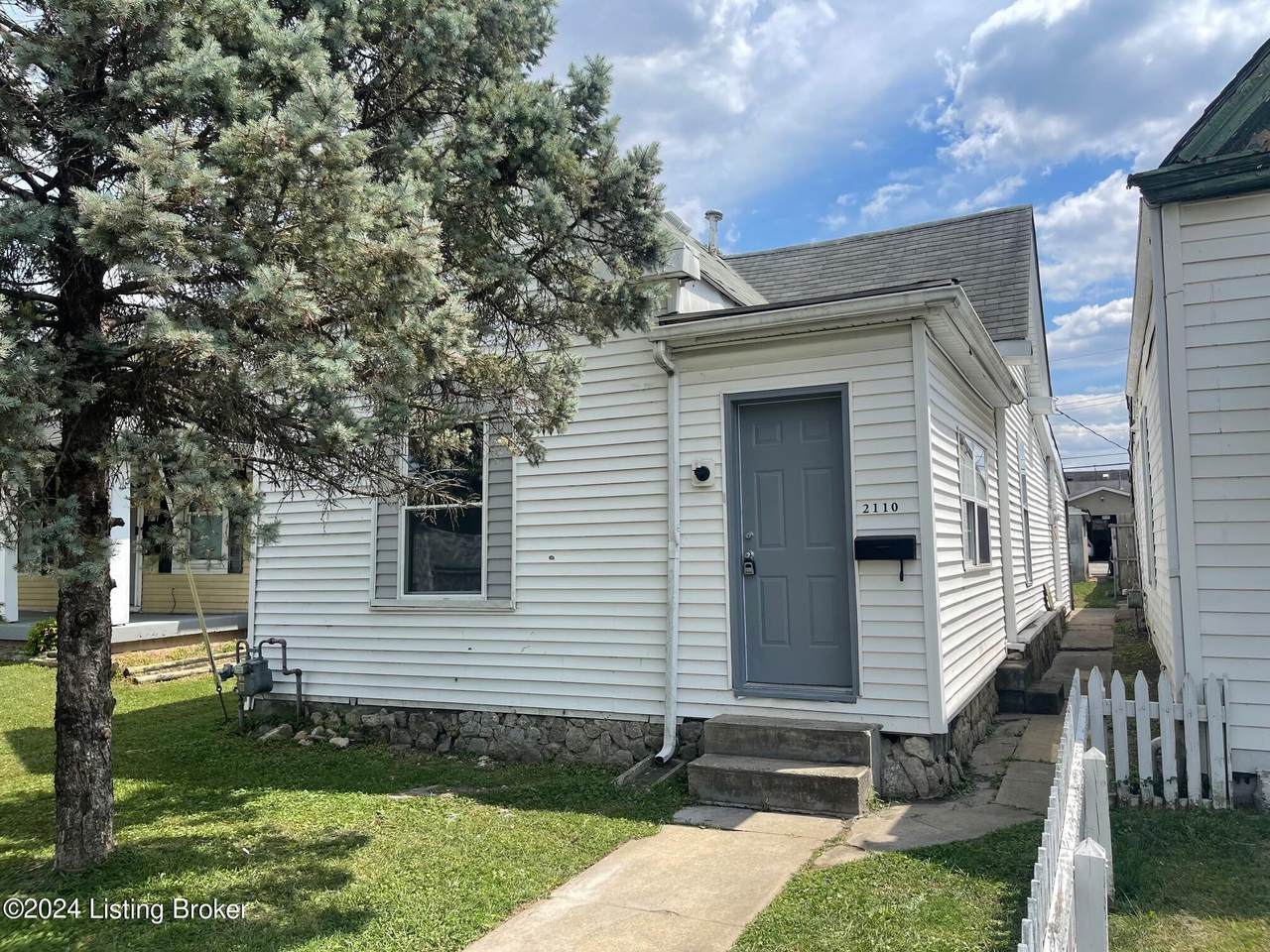 2110 Market St - Photo 1