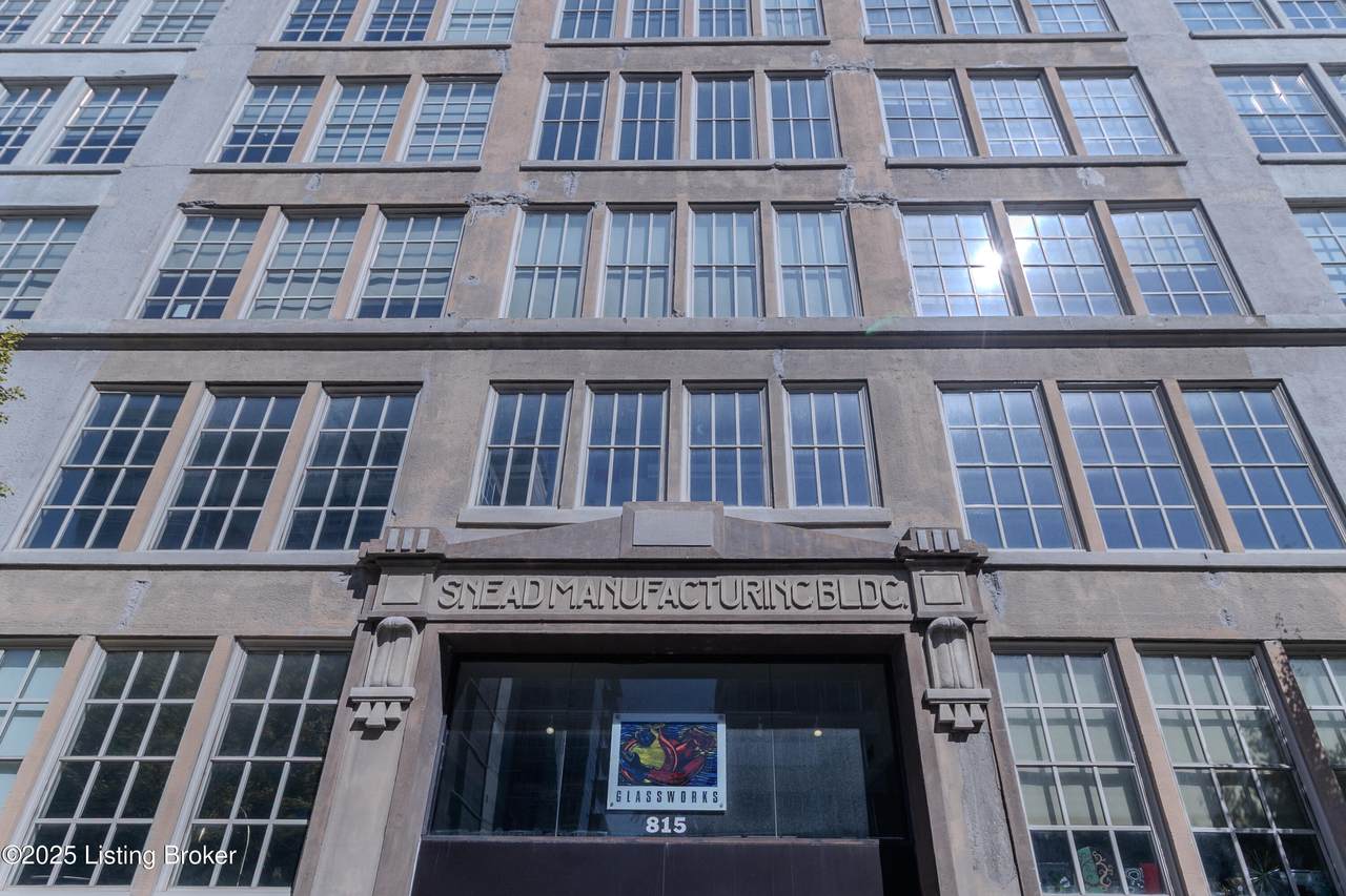 815 Market St - Photo 1