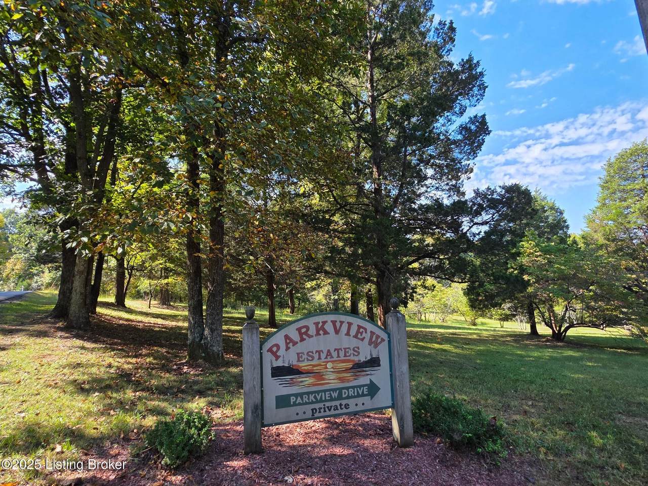 35 Parkview Ln - Photo 1