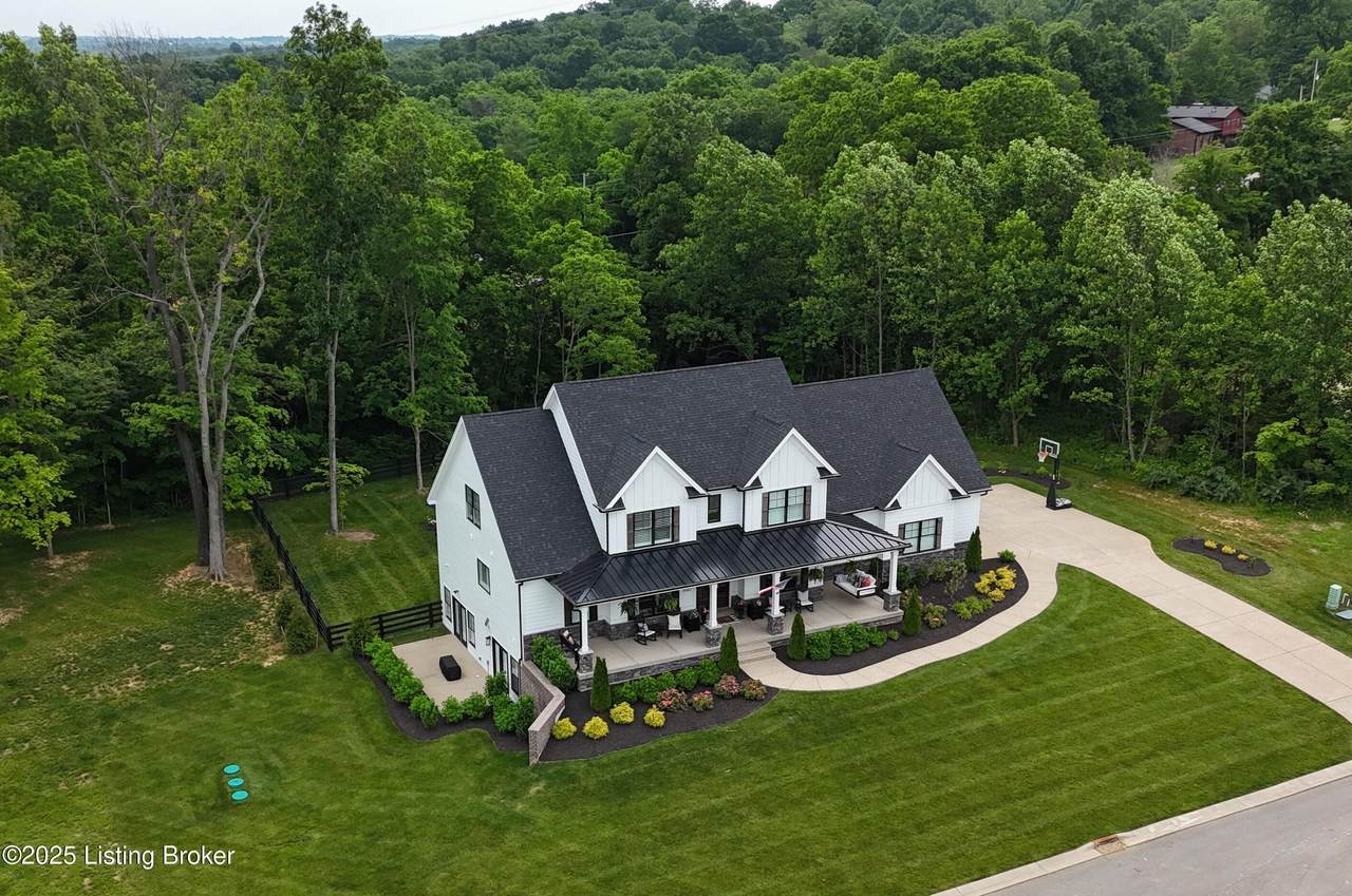 5517 Farmhouse Dr - Photo 1