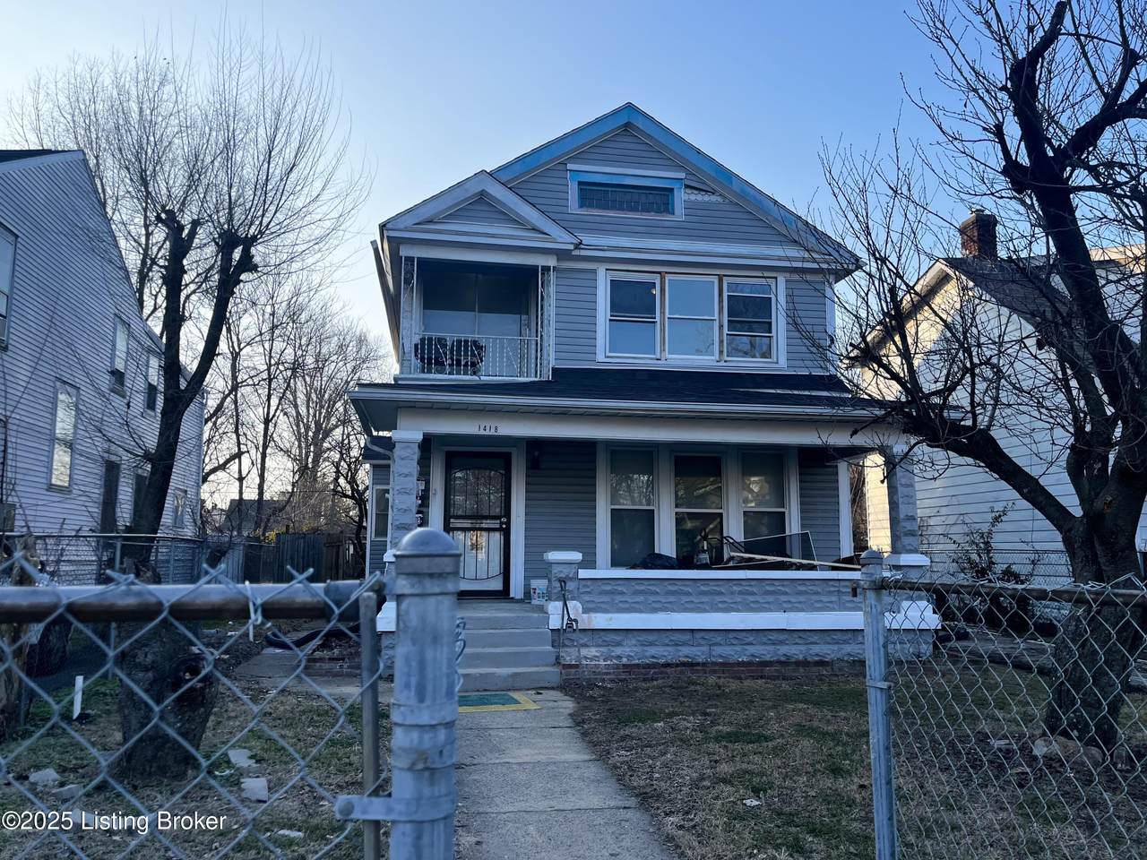 1418 Beech St - Photo 1