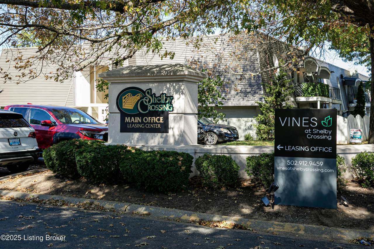 1119 La Fontenay Ct - Photo 1