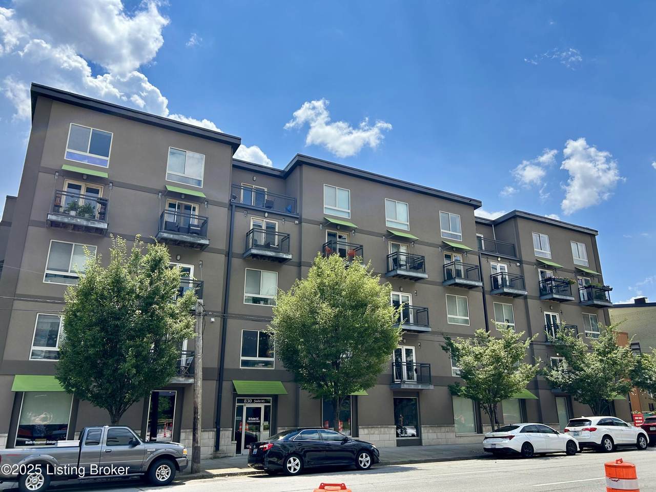 110 Campbell St - Photo 1