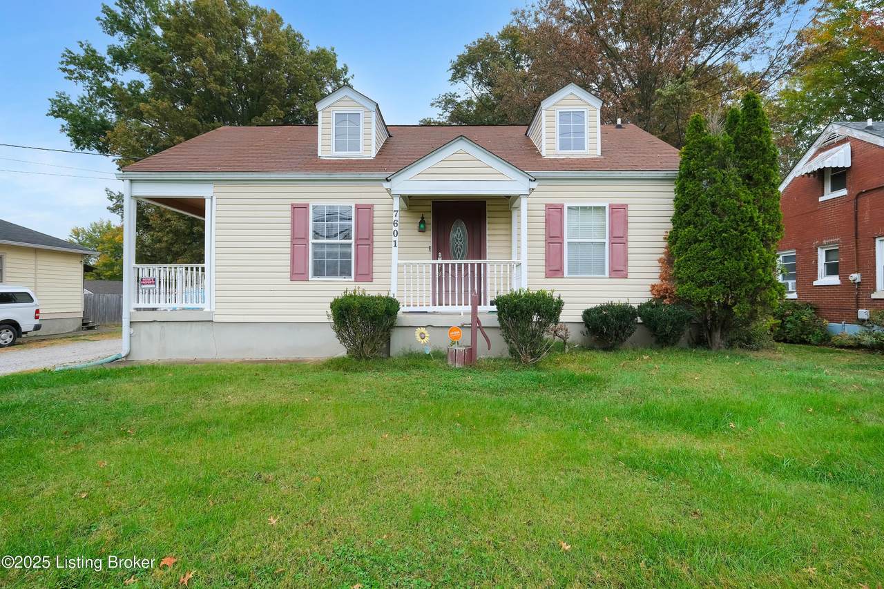 7601 Greenwood Rd - Photo 1