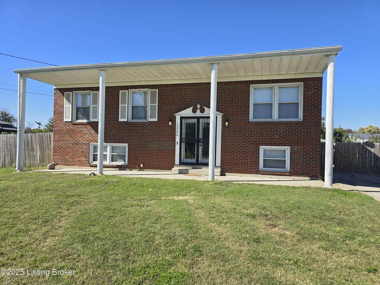 11306 Deering Rd - Photo 1