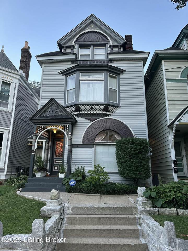 1312 Morton Ave - Photo 1