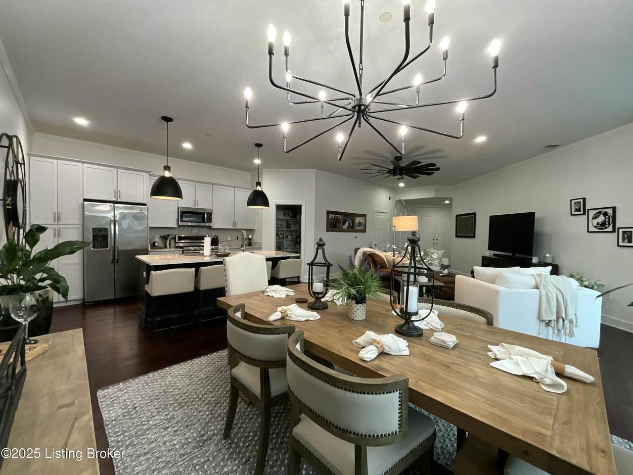 324 Main St - Photo 1