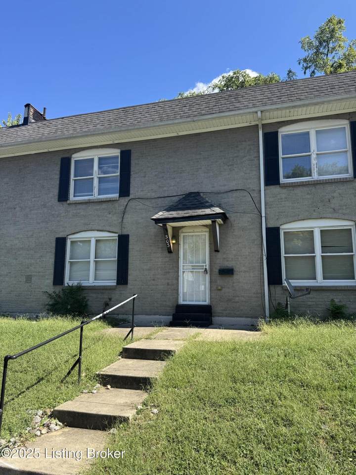 1303 Baldwin St - Photo 1