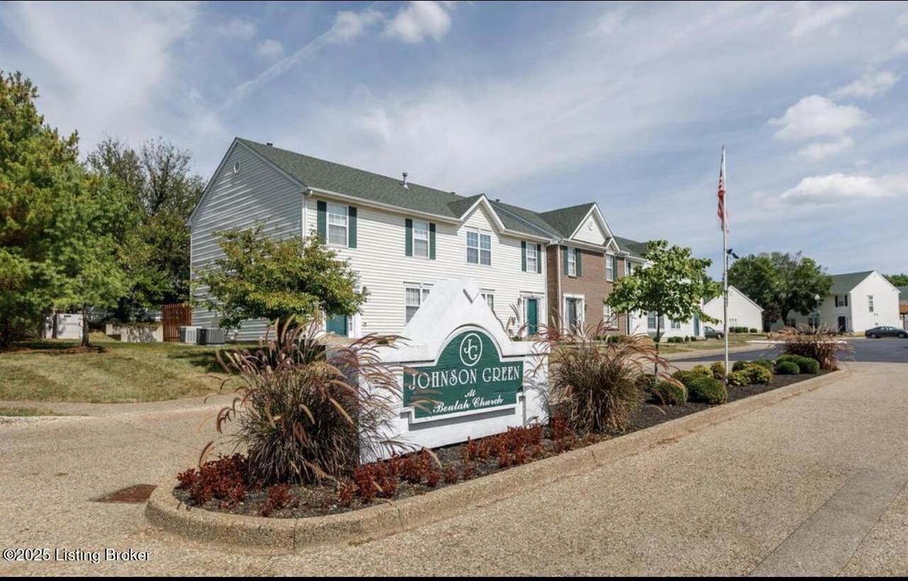 9500 Bayberry Green Ln - Photo 1