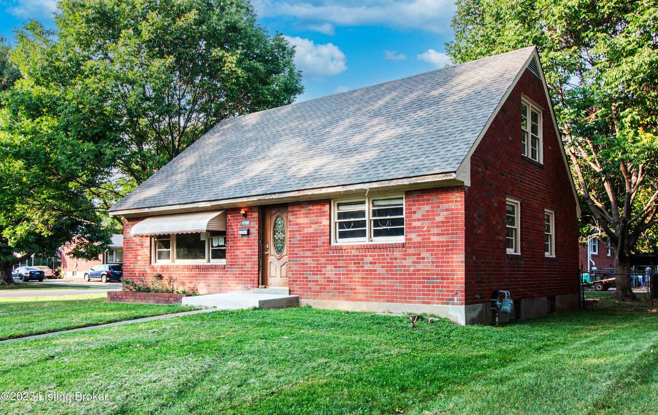 3311 Dogwood Dr - Photo 1