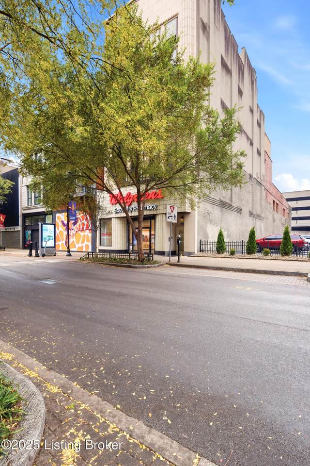 532 4th St - Photo 1