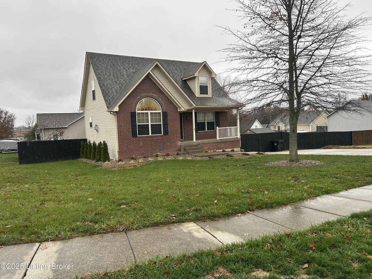 161 Bryce Way - Photo 1