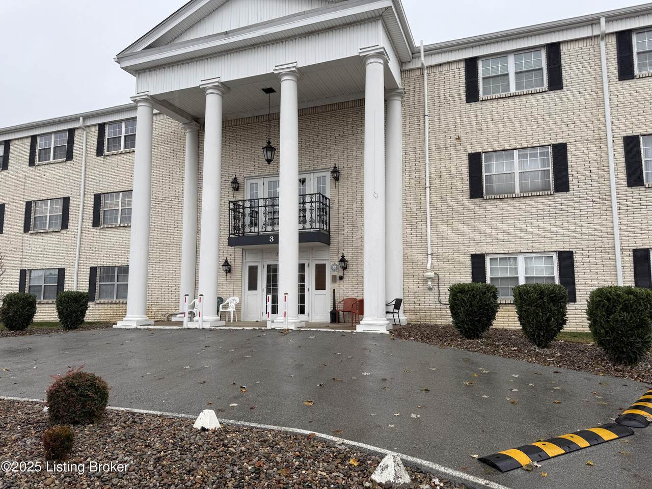 310 El Conquistador Pl - Photo 1