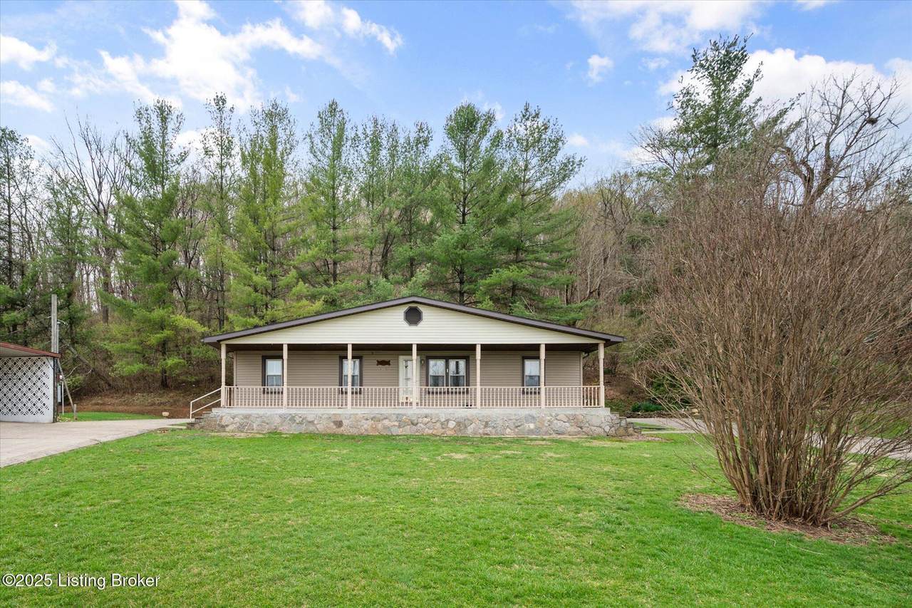 1406 Gillock Ave - Photo 1
