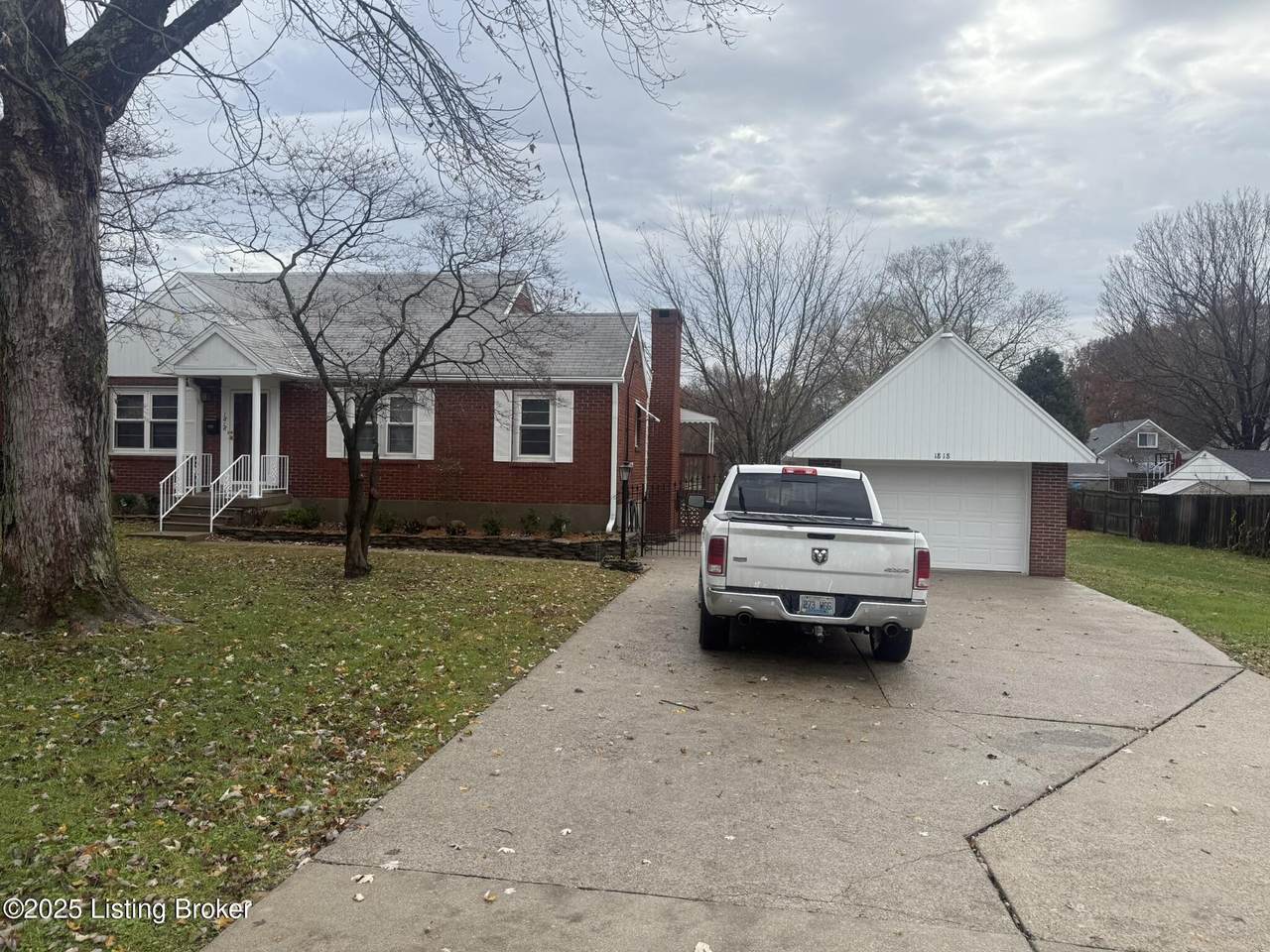 https://bt-photos.global.ssl.fastly.net/louisville/1280_boomver_1_1705030-2.jpg