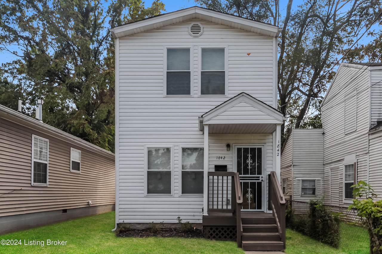 1842 Baird St - Photo 1