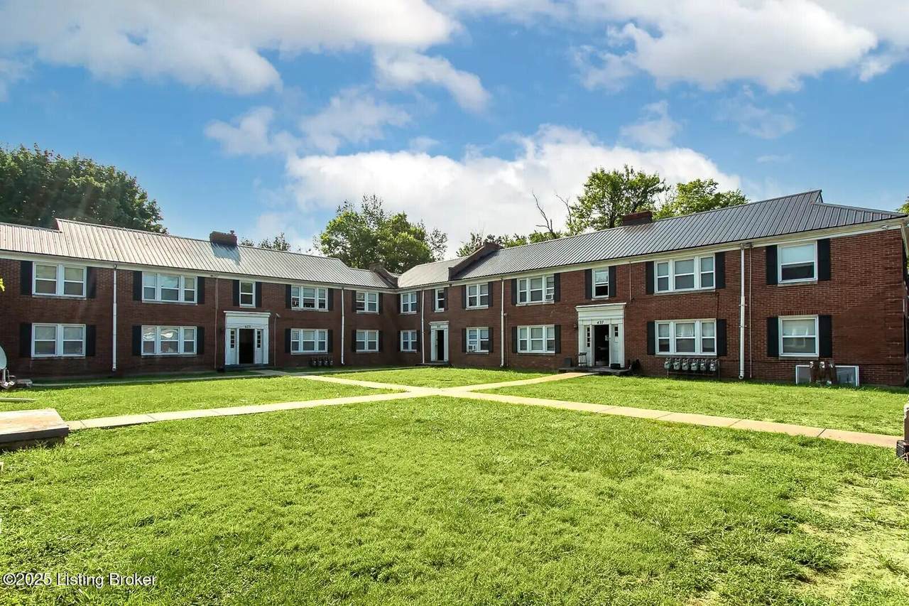 607 44th St - Photo 1