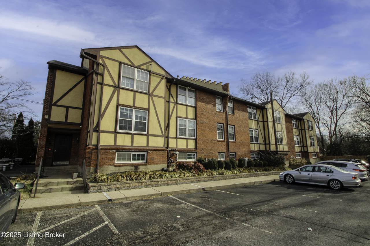 2300 Dundee Rd - Photo 1