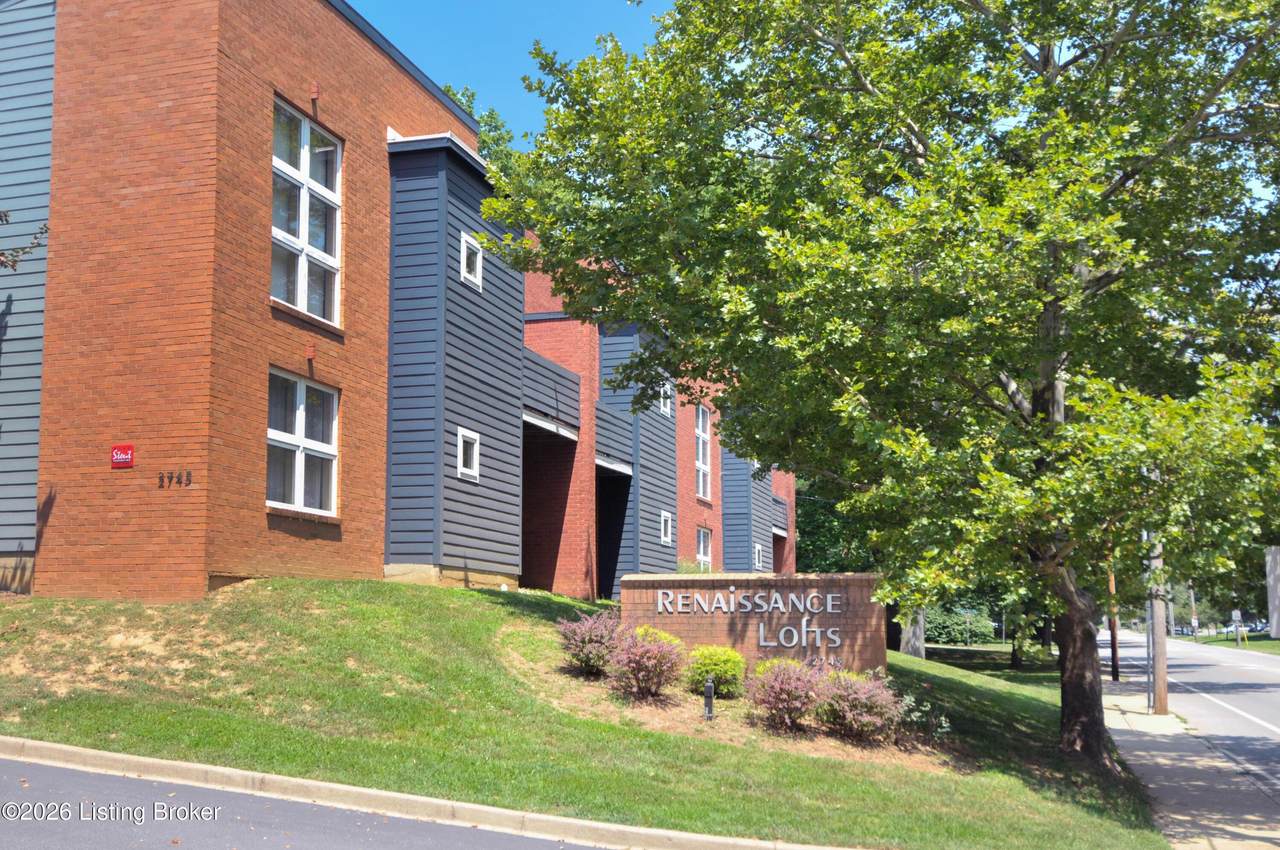 2745 Grinstead Dr - Photo 1