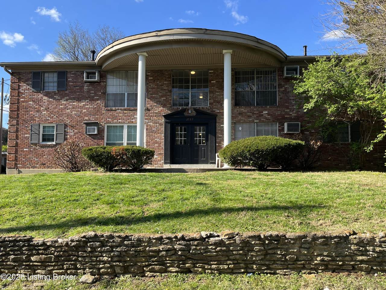 2739 Brownsboro Rd - Photo 1