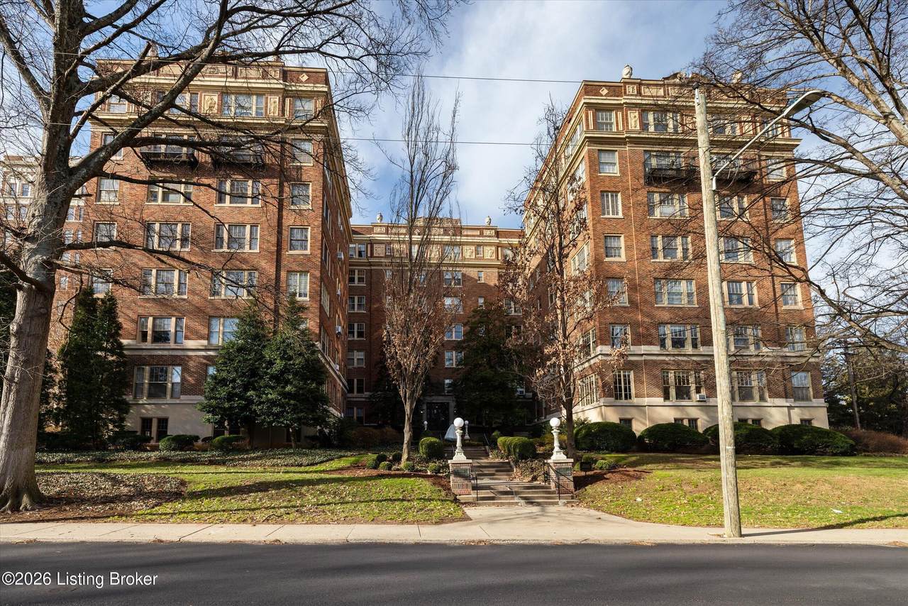 1412 Willow Ave - Photo 1