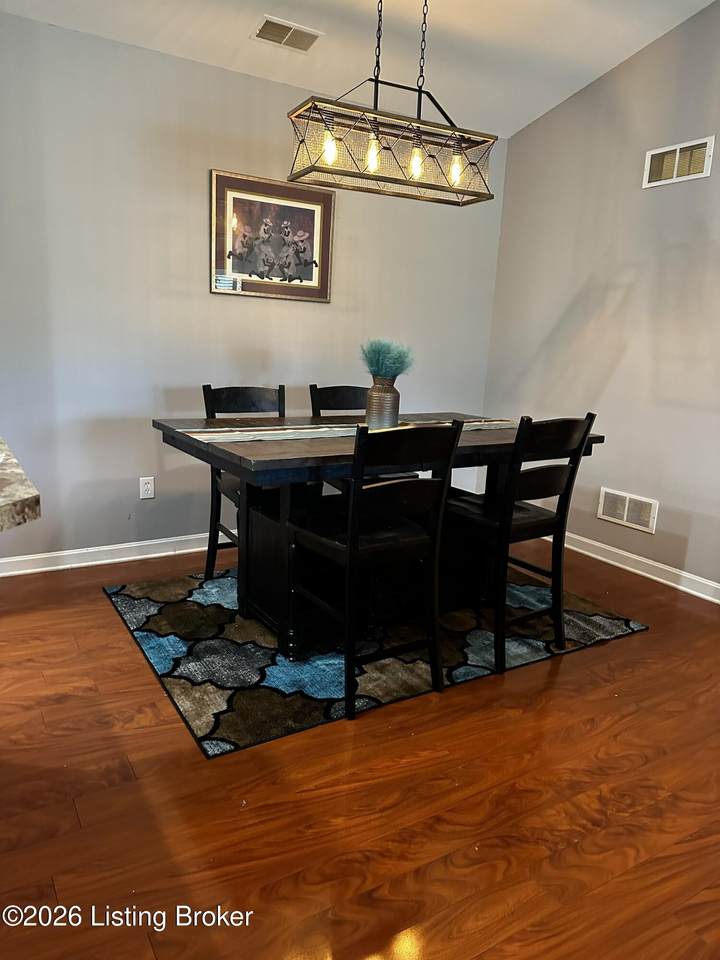 https://bt-photos.global.ssl.fastly.net/louisville/1280_boomver_1_1707364-2.jpg