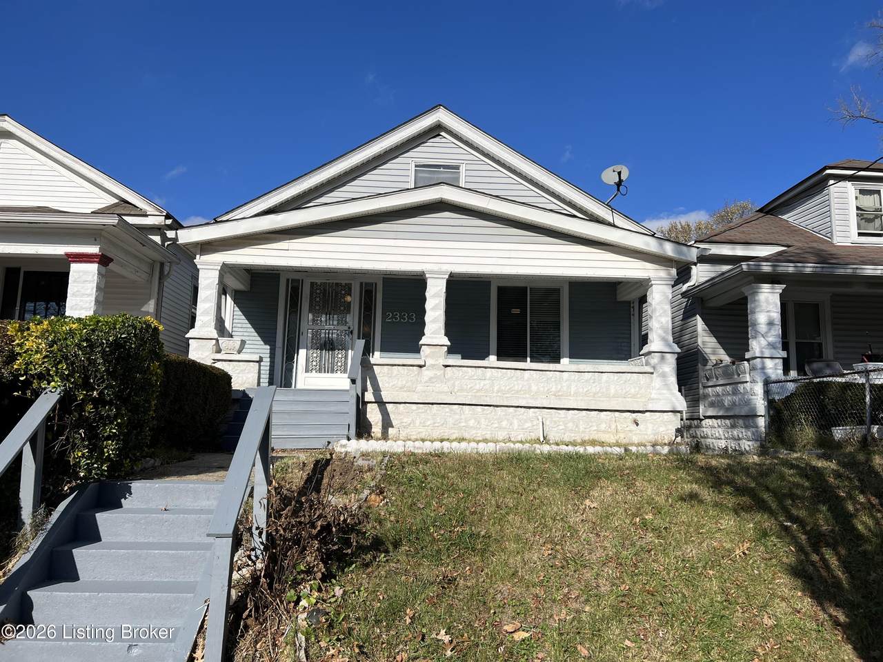 2333 Greenwood Ave - Photo 1