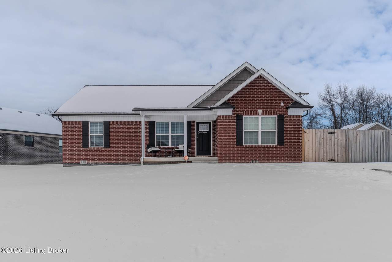 100 Liberty Ln - Photo 1