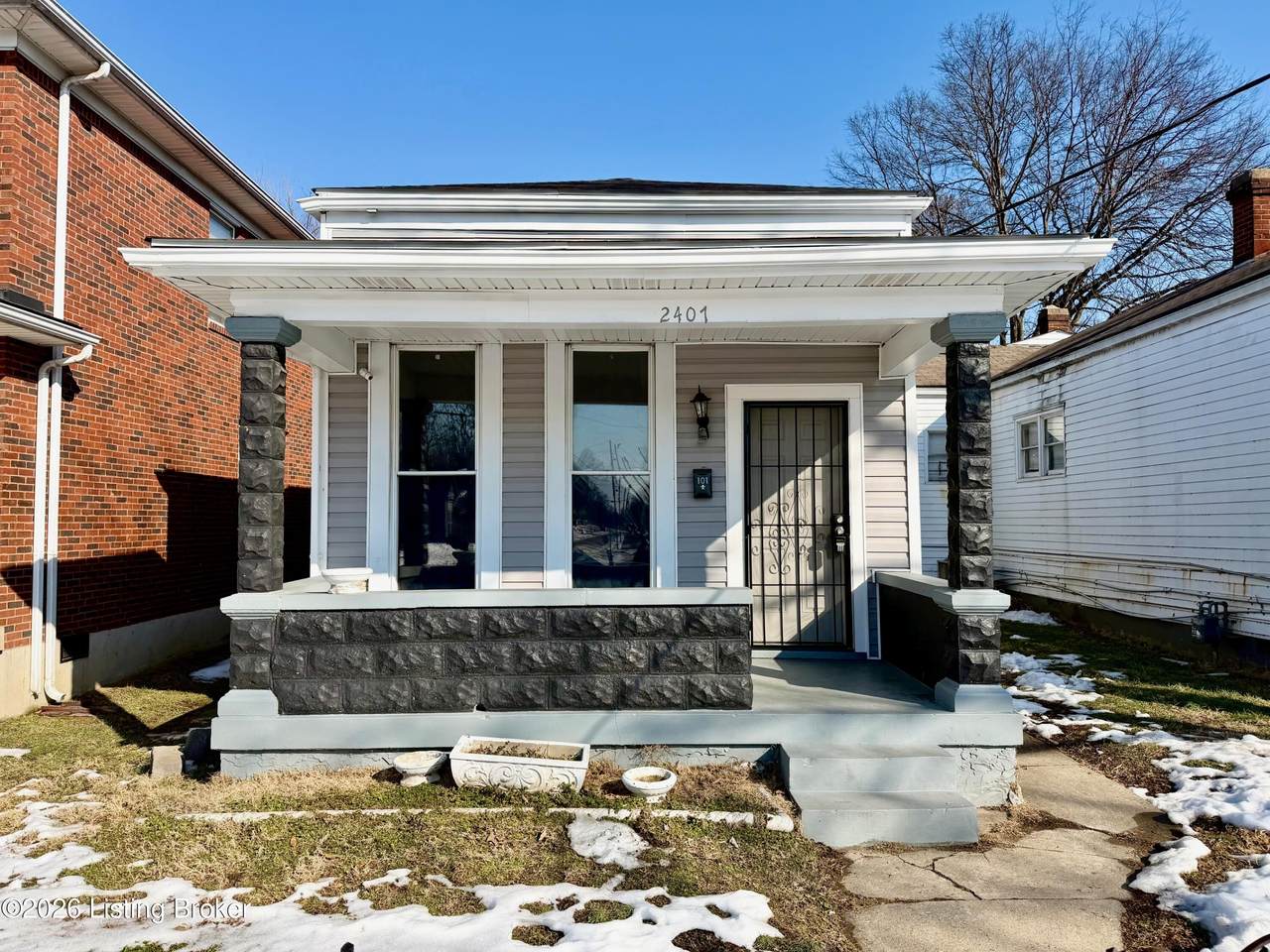 2407 Jefferson St - Photo 1