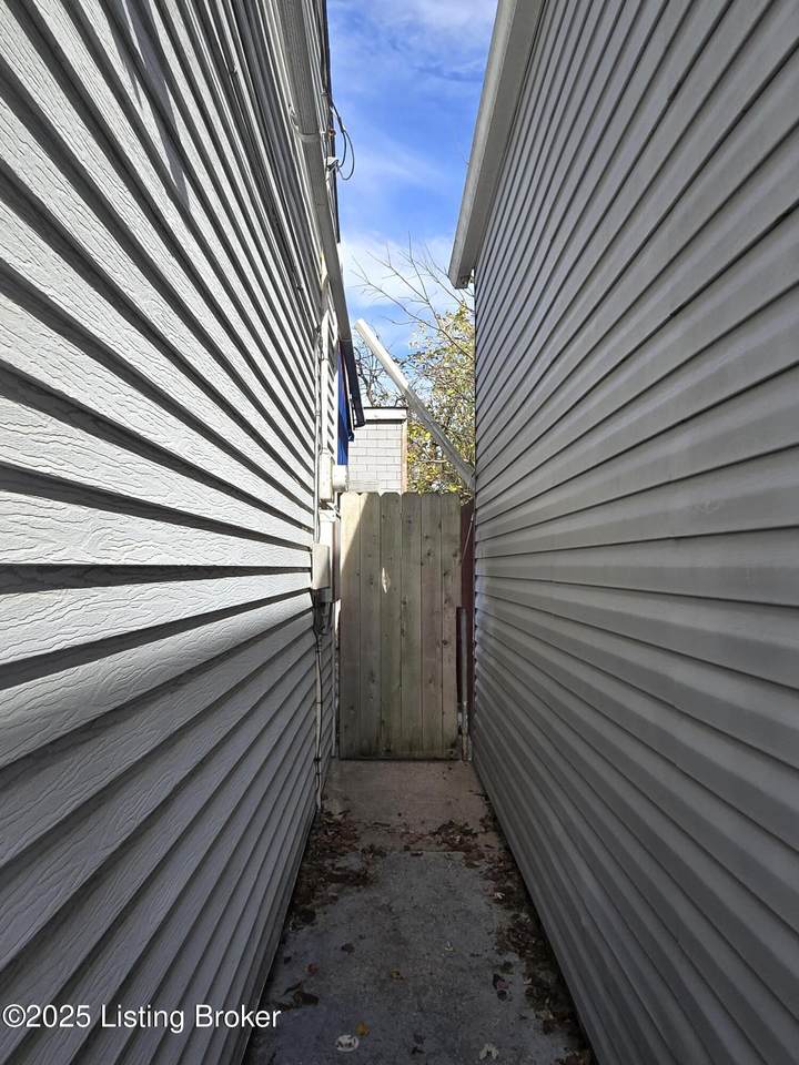 https://bt-photos.global.ssl.fastly.net/louisville/1280_boomver_1_1708832-2.jpg