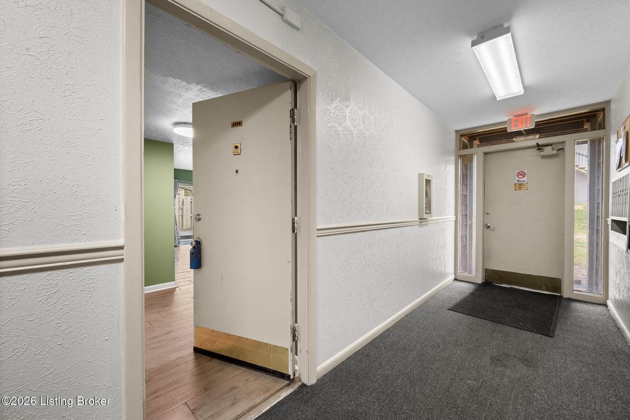 1935 Gardiner Ln - Photo 1