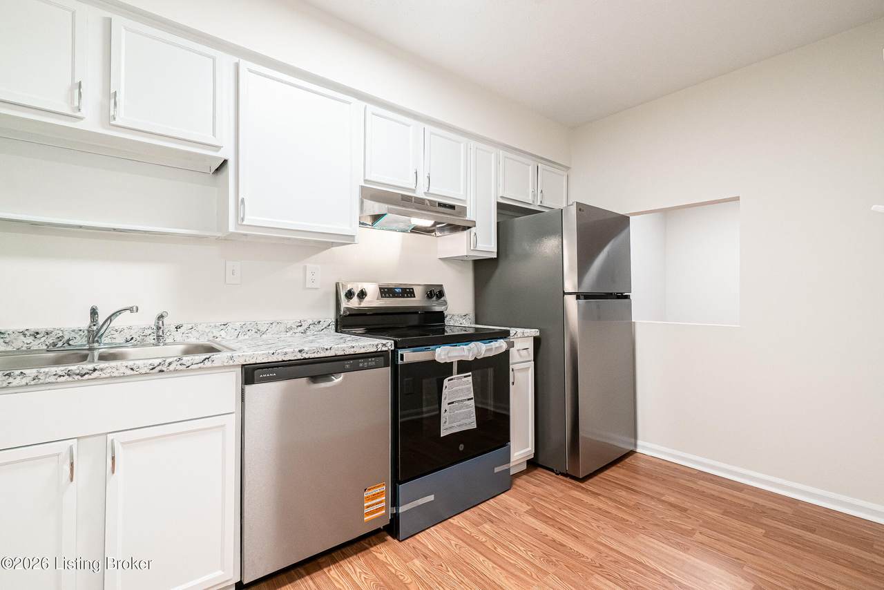 7010 Wildwood Cir - Photo 1