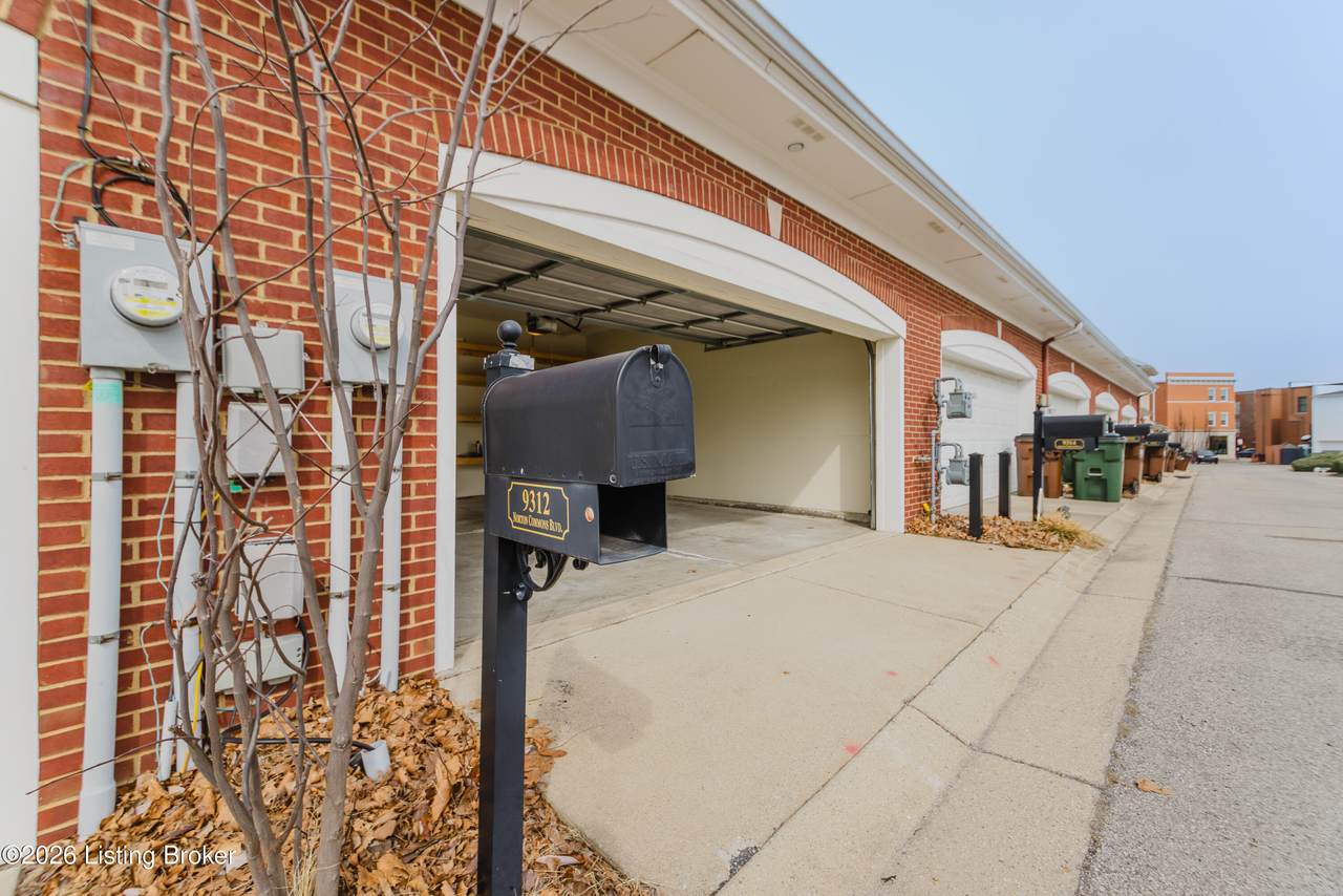 https://bt-photos.global.ssl.fastly.net/louisville/1280_boomver_1_1710015-2.jpg