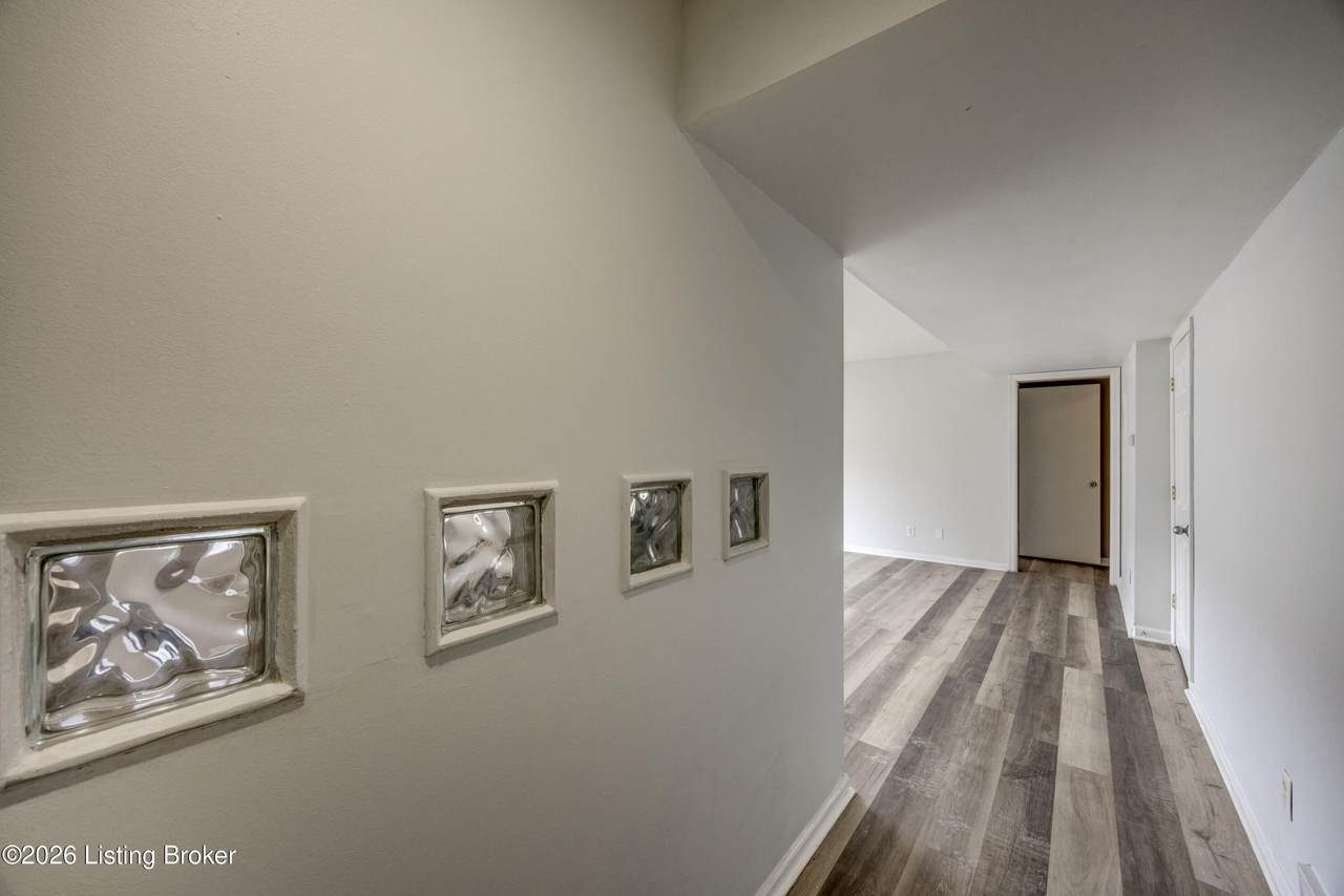 2505 Brownsboro Rd - Photo 1