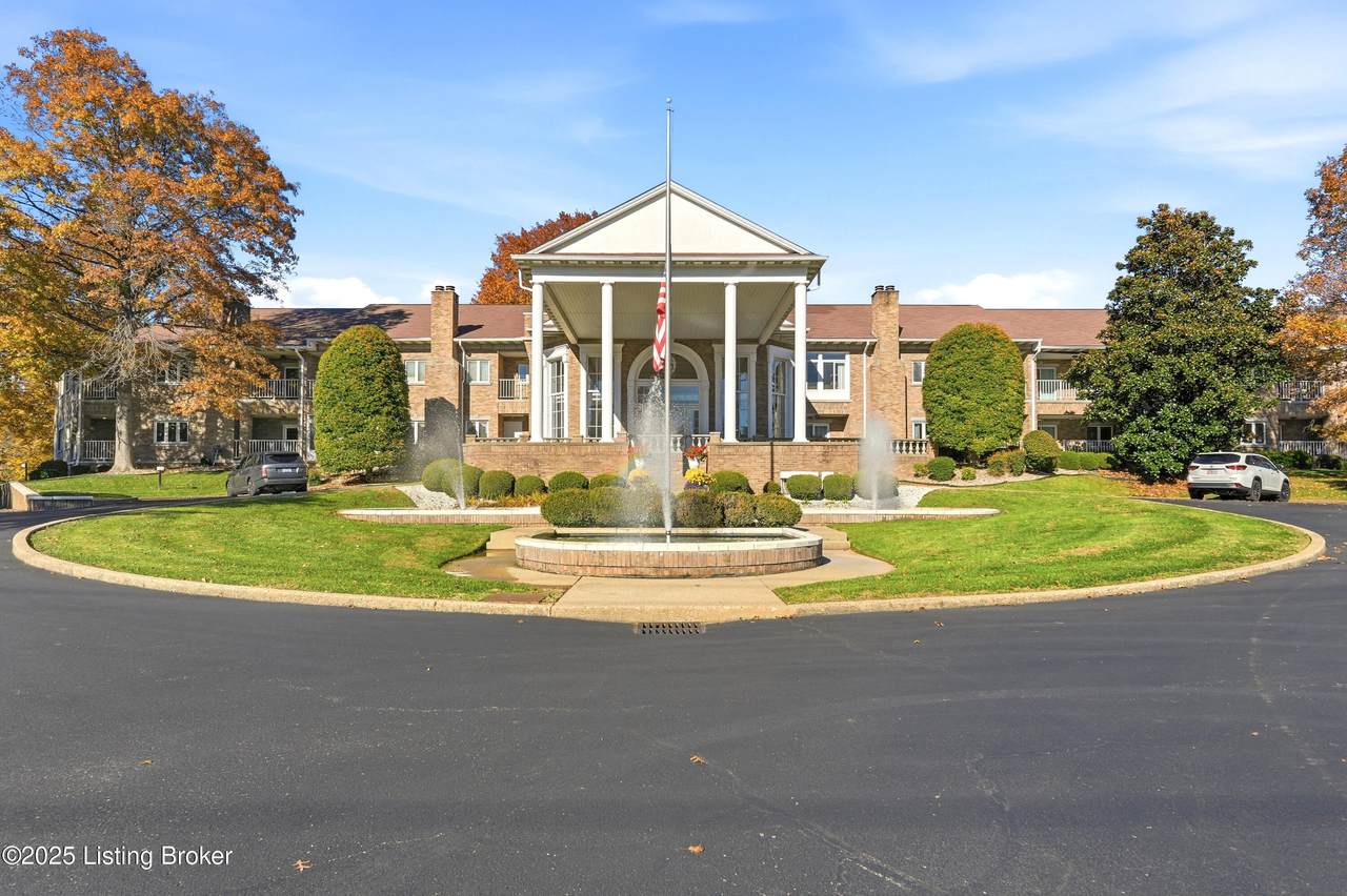 8605 Shelbyville Rd - Photo 1