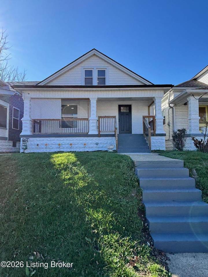 1052 26th St - Photo 1