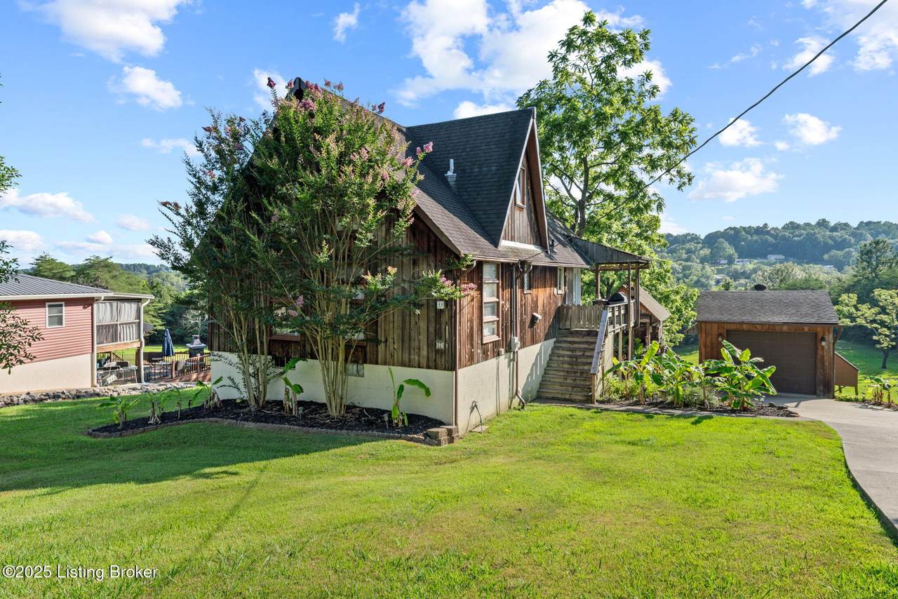 33 Lower Ridgecrest Dr - Photo 1