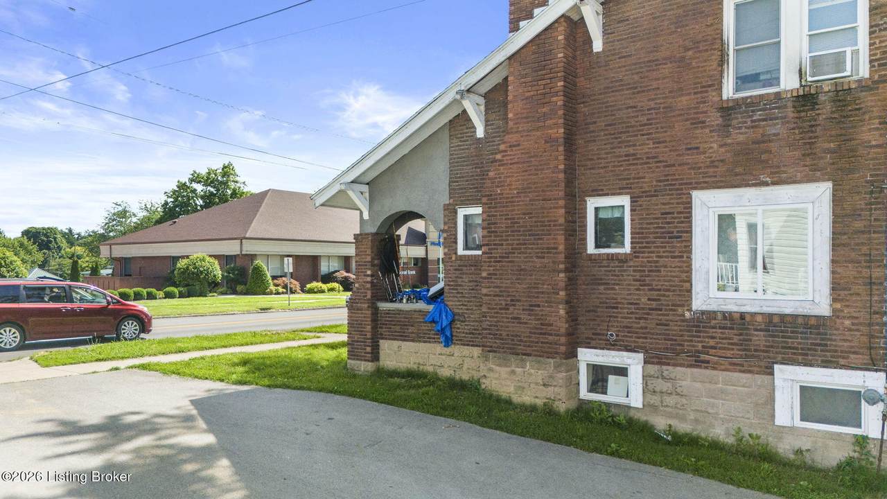 https://bt-photos.global.ssl.fastly.net/louisville/1280_boomver_1_1711395-2.jpg