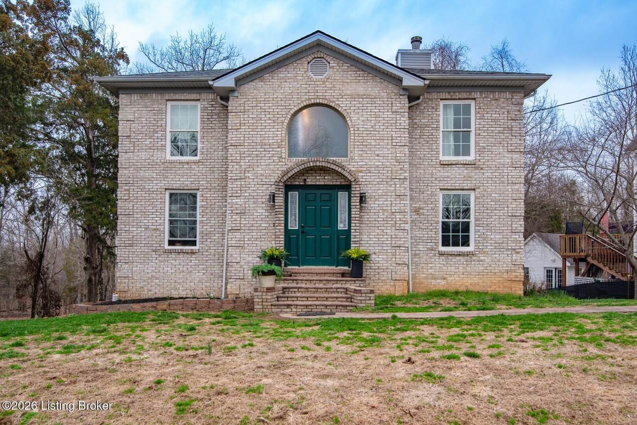 182 Woodview Dr - Photo 1